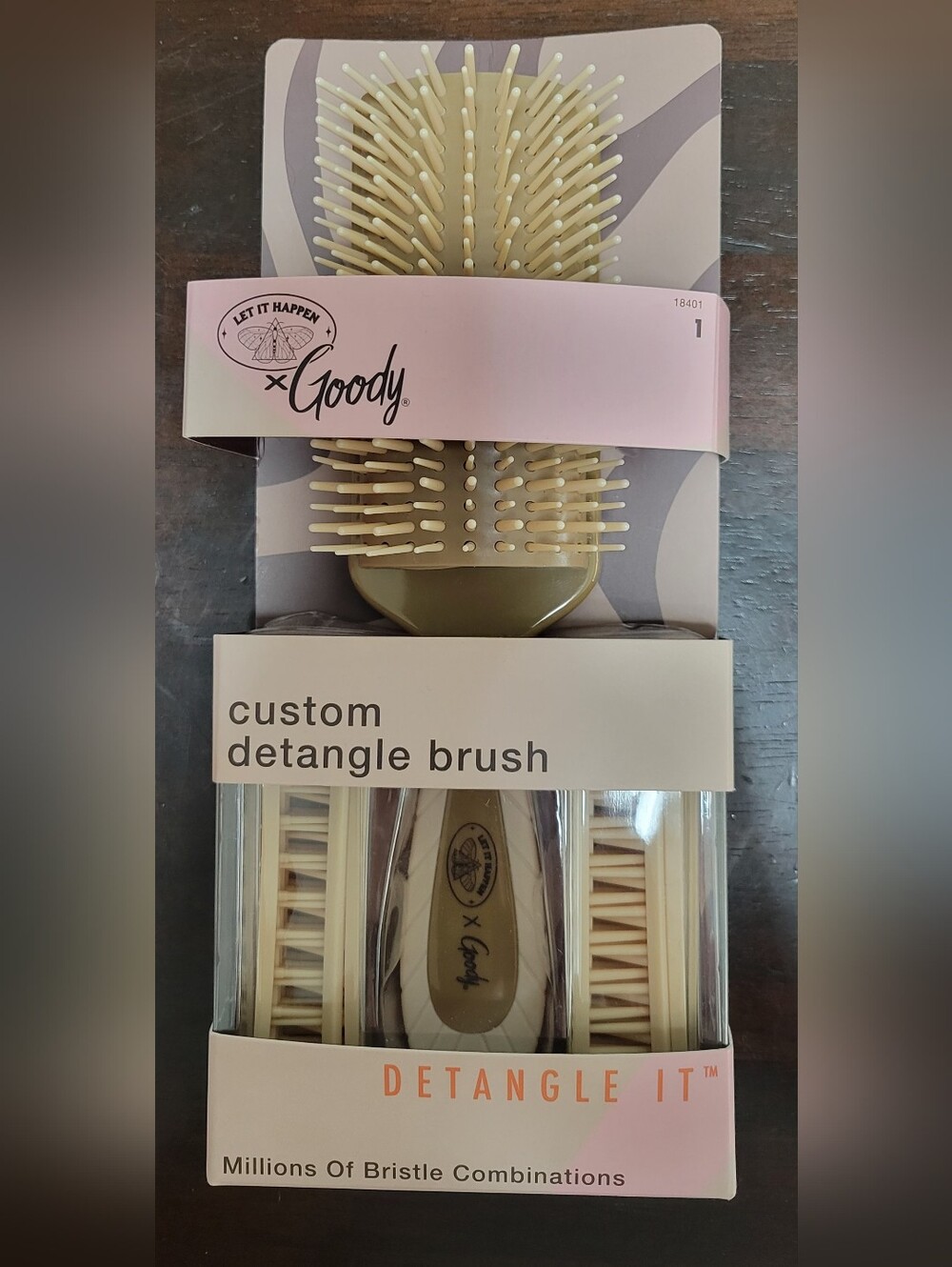 Goody Cream Custom Detangle Brush - Gentle Tangle Removal